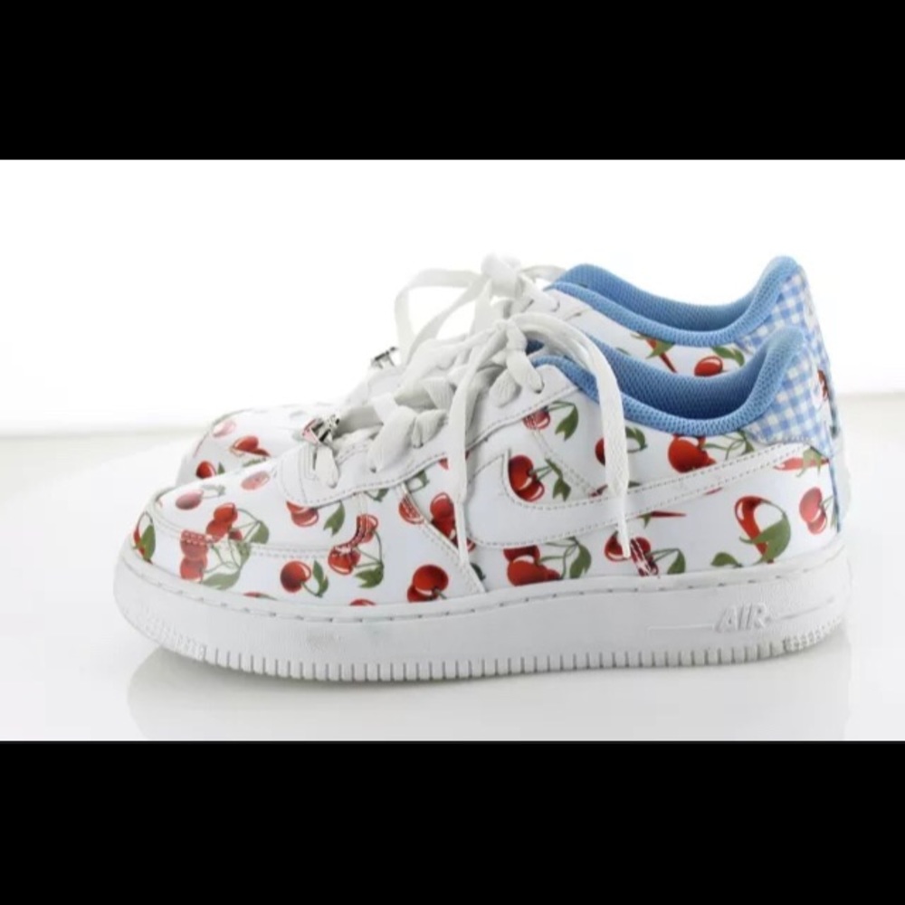 Nike Air Force 1 Cherry 🍒 So cool and comfortable.